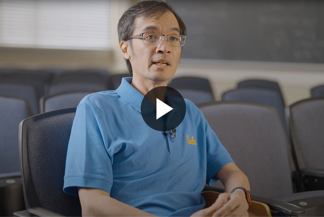 Terrance Tao sitting in a lecture hall